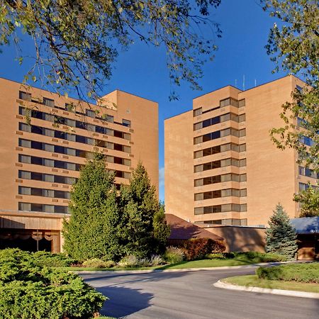 Hilton Chicago/Northbrook Hotel Exterior photo