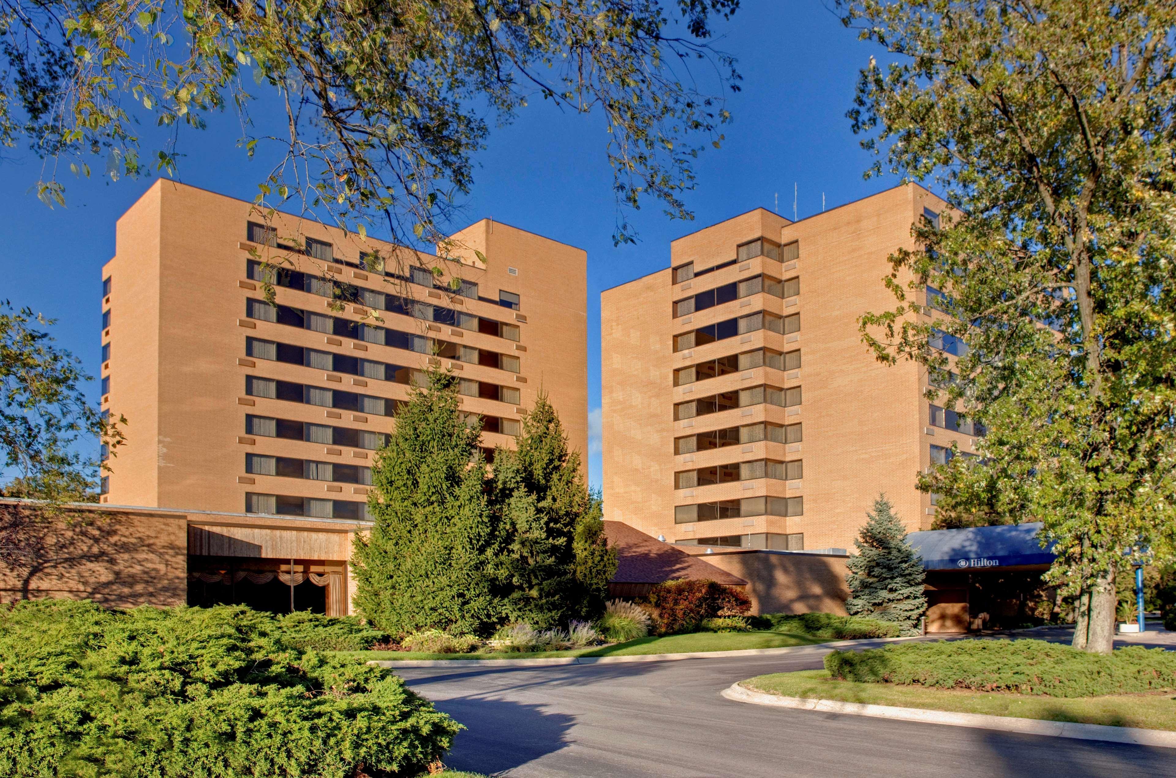 Hilton Chicago/Northbrook Hotel Exterior photo